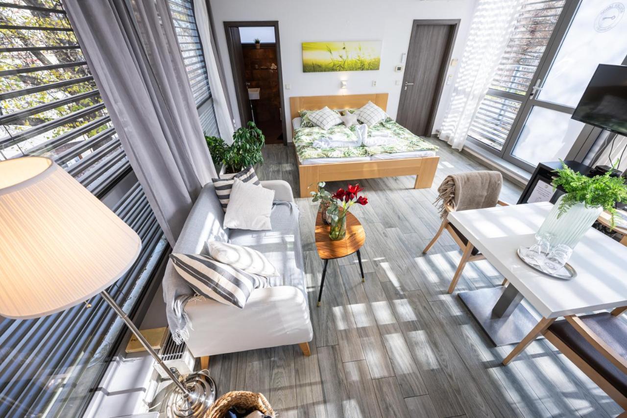 Bed and Breakfast Atelier Lanna Чеське Будєйовіце Екстер'єр фото