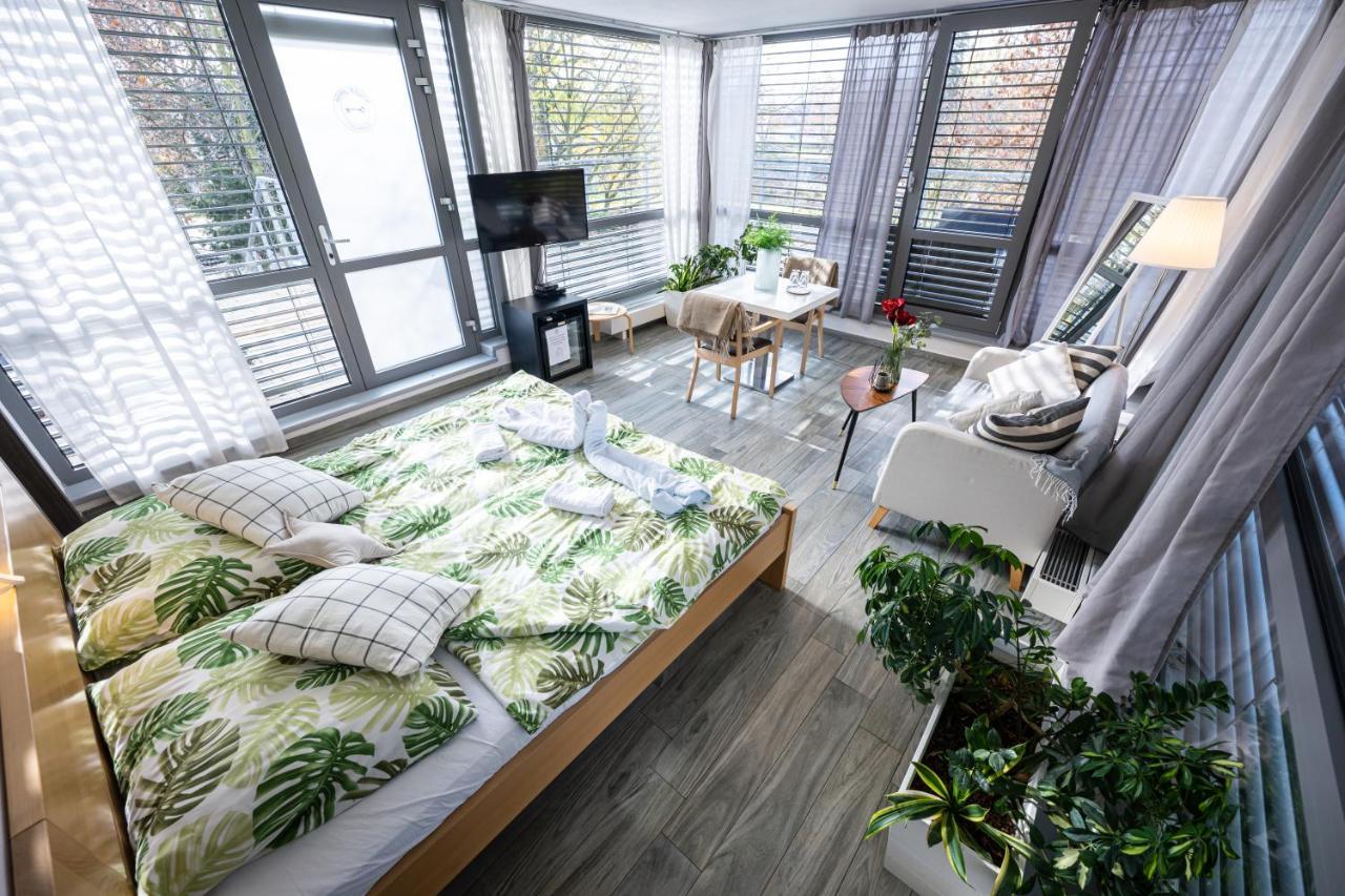 Bed and Breakfast Atelier Lanna Чеське Будєйовіце Екстер'єр фото