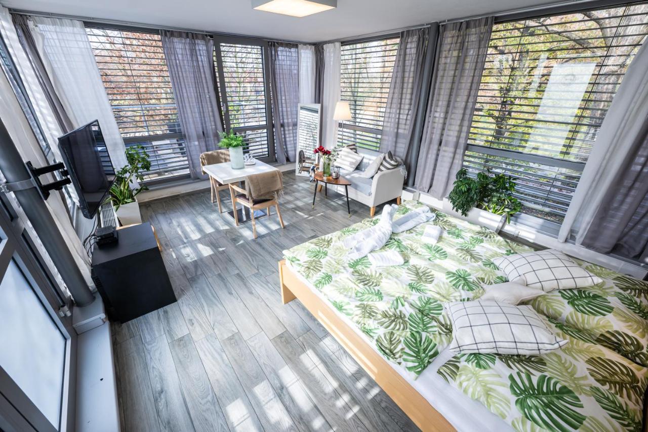 Bed and Breakfast Atelier Lanna Чеське Будєйовіце Екстер'єр фото